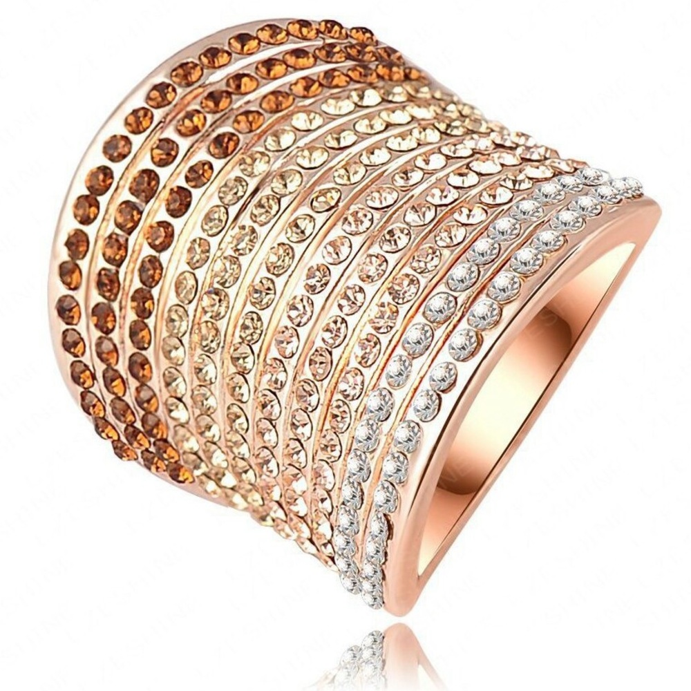 Elegant Ombré-Tone Ring